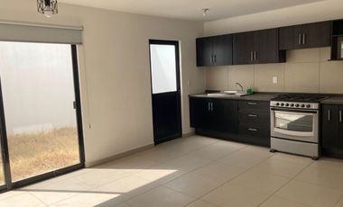 CASA EN PRIVADA BOSQUES DE SANTA RITA