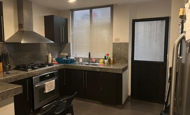 VENDO HERMOSA CASA EN SAMBORONDÓN DE 3 DORMITORIOS