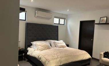 VENDO HERMOSA CASA EN SAMBORONDÓN DE 3 DORMITORIOS