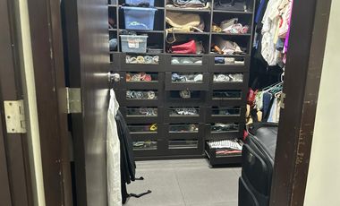 VENDO HERMOSA CASA EN SAMBORONDÓN DE 3 DORMITORIOS