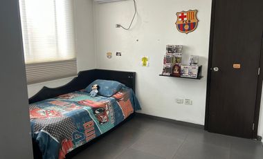 VENDO HERMOSA CASA EN SAMBORONDÓN DE 3 DORMITORIOS