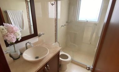 Amplia Casa de 3 Pisos en el norte de armenia Lote de 600 m² – Ideal para Familia o Inversión