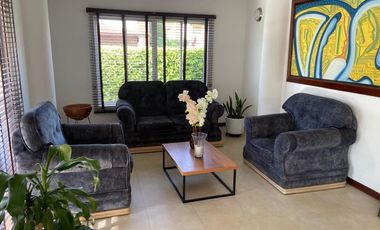 Amplia Casa de 3 Pisos en el norte de armenia Lote de 600 m² – Ideal para Familia o Inversión