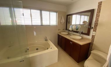 Amplia Casa de 3 Pisos en el norte de armenia Lote de 600 m² – Ideal para Familia o Inversión