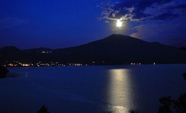 VENTA CASAS CON INCREÍBLE VISTA AL LAGO ZIRUAHUÉN EN COPÁNDARO CAS_5205 MOR/RS