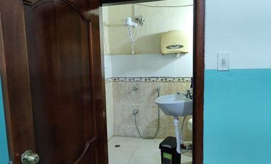CLINICA CON 10 CONSULTORIOS EN VENTA EN EL GUABO