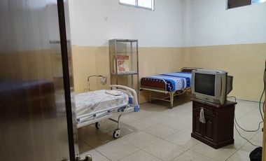 CLINICA CON 10 CONSULTORIOS EN VENTA EN EL GUABO