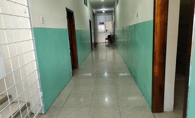 CLINICA CON 10 CONSULTORIOS EN VENTA EN EL GUABO