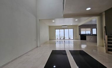 VENDO CASA EN LA RIVIERA VERACRUZANA, LADO MAR CON PLAYA PRIVADA