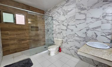VENDO CASA EN LA RIVIERA VERACRUZANA, LADO MAR CON PLAYA PRIVADA