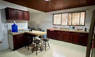 CASA DE VENTA EN LA PUNTILLA