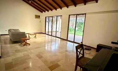 CASA DE VENTA EN LA PUNTILLA
