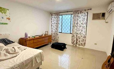 CASA DE VENTA EN LA PUNTILLA