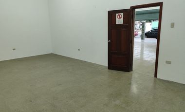 LOCAL COMERCIAL EN RENTA CENTRO DE MACHALA