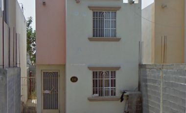 Casa de Recuperación Bancaria en  AVE. DE LOS ROBLES NUM.-237, , FRAC. VILLA FLORIDA, SECC. A, REYNOSA TAMAULIPAS✨🏡