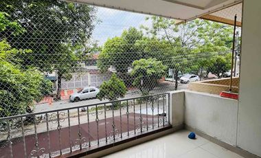 Casa Comercial con Apto Independiente sobre la calle 7 en la Gaitana