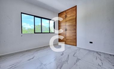 Casa en Venta en Cancún en Residencial Rio con 4 Recámaras y Alberca