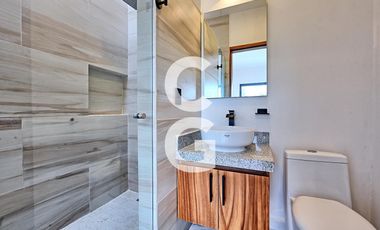 Casa en Venta en Cancún en Residencial Rio con 4 Recámaras y Alberca