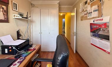 Se Vende 3 Dormitorios + Servicio + 2 Estacionamientos. Providencia