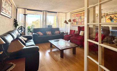 Se Vende 3 Dormitorios + Servicio + 2 Estacionamientos. Providencia