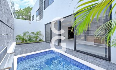 Casa en Venta en Cancún en Residencial Rio con 4 Recámaras y Alberca