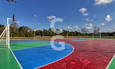 Casa en Venta en Cancún en Residencial Rio con 4 Recámaras y Alberca