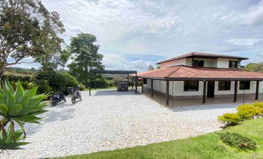 SE ARRIENDA FINCA EN EL TABLAZO. RIONEGRO