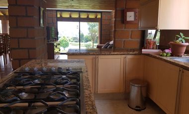se vende casa en Vista del Valle Naucalpan de 3,000m2