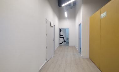 Oficina en arriendo en Alto Prado.