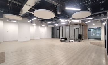 Oficina en arriendo en Alto Prado.