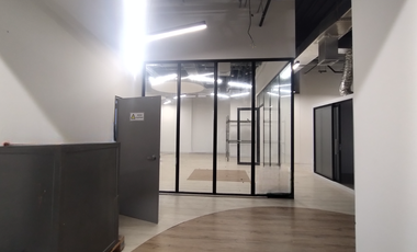 Oficina en arriendo en Alto Prado.