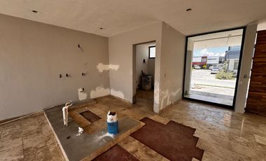 Casa en Venta $4,100,000.00 dentro del Coto Seneca, El Campestre Residencial, CP.45221 en Zapopan, Jalisco, México