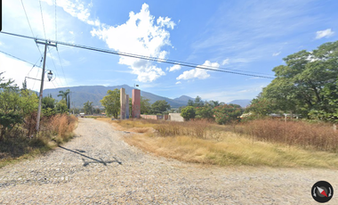 Casa ubicada en colonia Agua Escondida, Jalisco. Con 4 recamaras y 760m2. A unos minutos de Aeroclub Chapala.