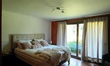 EN VENTA AMPLIA CASA EN PARCELA A MINUTOS DE VILLARRICA