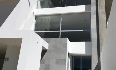 Casa en Venta en Bosque Esmeralda, Atizapán Estado de México