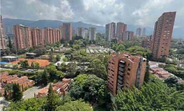 Venta de espectacular apartamento en el poblado,sector el tesoro medellín.