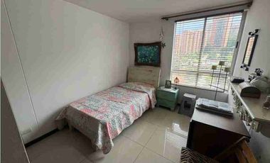 Venta de espectacular apartamento en el poblado,sector el tesoro medellín.