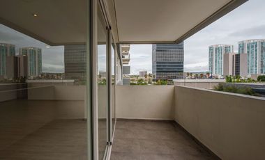 RENTA DEPARTAMENTO EN LIFE JURIQUILLA CON TERRAZA Y BODEGA