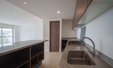 RENTA DEPARTAMENTO EN LIFE JURIQUILLA CON TERRAZA Y BODEGA