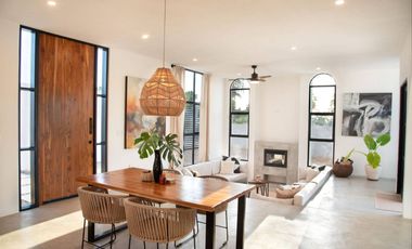Casa con alberca privada y rooftop en venta, Todos Santos, BCS