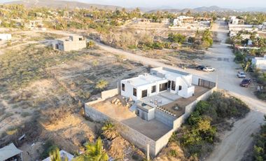 Casa con alberca privada y rooftop en venta, Todos Santos, BCS