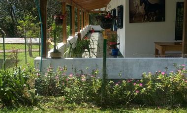 Finca a 5 minutos del pueblo Anolaima Cundinamarca