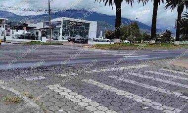 Terreno esquinero en venta, Avenida Mariano Acosta, Urbanización Almeida Galarraga