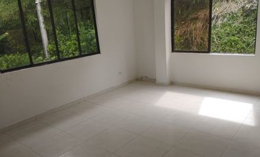 Vendo casa esquinera en Arrayanes 3 pisos independientes