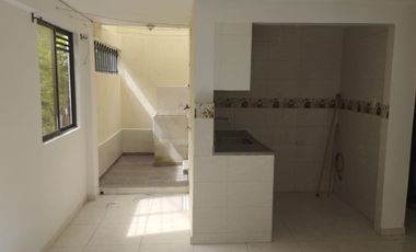 Vendo casa esquinera en Arrayanes 3 pisos independientes