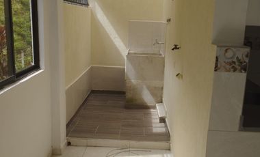 Vendo casa esquinera en Arrayanes 3 pisos independientes