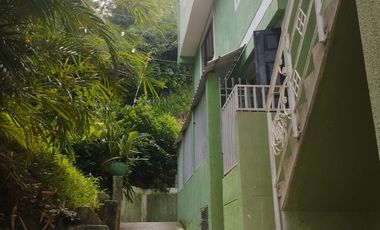 Vendo casa esquinera en Arrayanes 3 pisos independientes