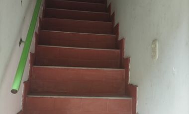 Vendo casa esquinera en Arrayanes 3 pisos independientes