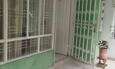 Vendo casa esquinera en Arrayanes 3 pisos independientes