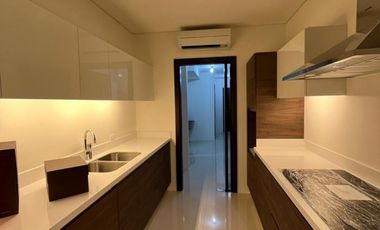 Good Deal 3BR 218 sqm Skyflat in Garden Tower Makati For Sale